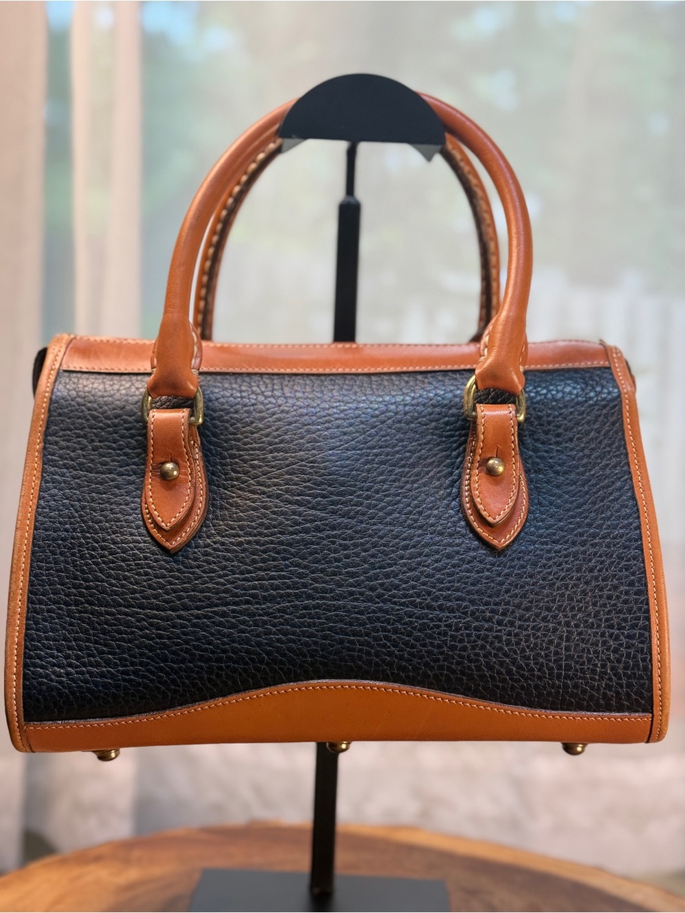 Dooney & Bourke Vintage AWL Satchel Black Leather British Tan Trim EUC - Picture 4 of 14